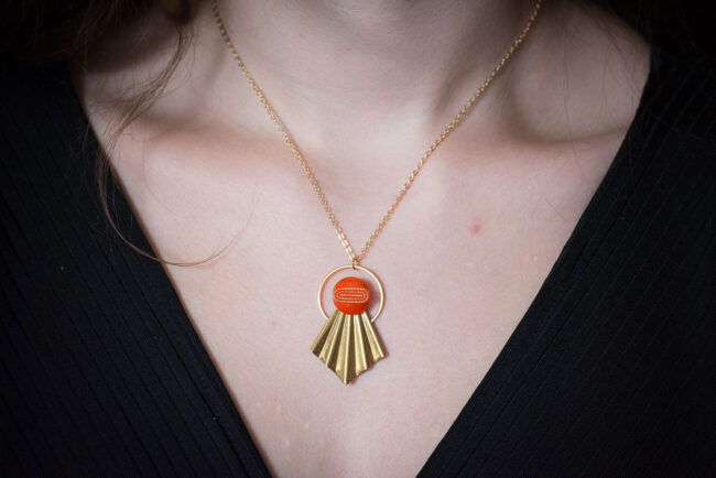 Assuna - Collier Comète Georgette orange - Bijou d'inspiration vintage