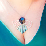 assuna-khepri-angele-bleu-eveillee-collier-01-web