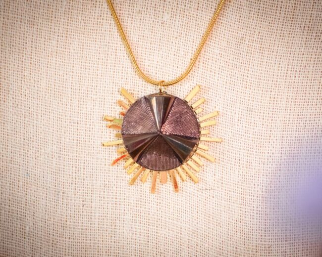 Assuna - Collier Solare Angèle bronze - Bijou rétro bouton ancien bijou soleil vintage 1940