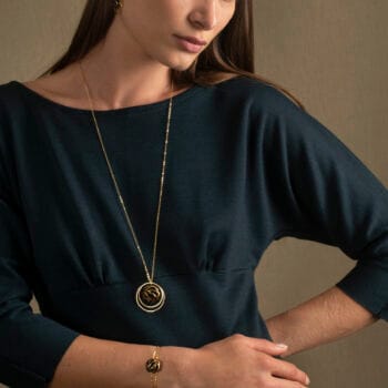 Assuna - Total look bijoux boutons anciens Andrée doré 1910 1920 1930