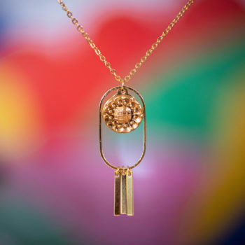 Assuna Medusa Obélia collier Orphée doré - bijou vintage bouton ancien rétro collier ajouré collier léger bijou unique