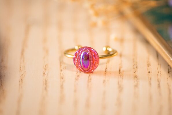 Bague fine Candice rouge - Assuna - Bague réglable d'inspiration vintage - bague bouton ancien 1940