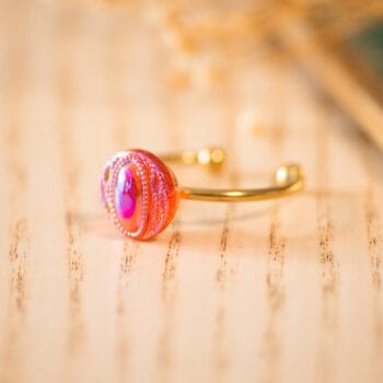 Bague fine Candice rouge - Assuna - Bague réglable d'inspiration vintage - bague bouton ancien 1940