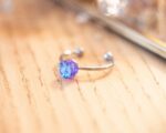 Bague fine Sophiana – Assuna – Bague réglable d’inspiration vintage – bague perle ancienne 1940