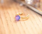 Bague fine Sophiana – Assuna – Bague réglable d’inspiration vintage – bague perle ancienne 1940