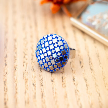 Grande bague Eugénie bleu - Assuna Vintage Crafts - bague argentée style rétro, bague art déco, bague vintage argenté pour femme, bijoux bagues rétro argentés faits main en pièce unique, bague au style rétro, bague vintage fait main, bague cadeau