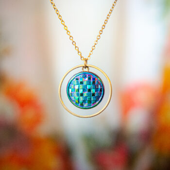 Collier Astre Cécile bleu sirène - Assuna Vintage Crafts - collier doré style rétro, collier art déco, collier vintage doré pour femme, bijoux collier rétro dorés faits main en pièce unique, collier au style rétro, collier vintage fait main, collier cadeau