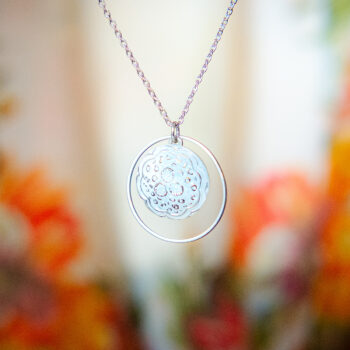 Collier Astre Ombeline - Assuna Vintage Crafts - collier argenté style rétro, collier art déco, collier vintage argenté pour femme, bijoux collier rétro argentés faits main en pièce unique, collier au style rétro, collier vintage fait main, collier cadeau