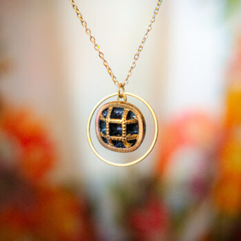 Collier Astre Paulette dorée - Assuna Vintage Crafts - collier doré style rétro, collier art déco, collier vintage doré pour femme, bijoux collier rétro dorés faits main en pièce unique, collier au style rétro, collier vintage fait main, collier cadeau