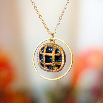 Collier Astre Paulette dorée - Assuna Vintage Crafts - collier doré style rétro, collier art déco, collier vintage doré pour femme, bijoux collier rétro dorés faits main en pièce unique, collier au style rétro, collier vintage fait main, collier cadeau