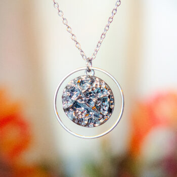 Collier Astre Vera argentée - Assuna Vintage Crafts - collier argenté style rétro, collier art déco, collier vintage argenté pour femme, bijoux collier rétro argentés faits main en pièce unique, collier au style rétro, collier vintage fait main, collier cadeau