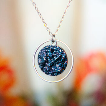 Collier Astre Vera bleue - Assuna Vintage Crafts - collier argenté style rétro, collier art déco, collier vintage argenté pour femme, bijoux collier rétro argentés faits main en pièce unique, collier au style rétro, collier vintage fait main, collier cadeau