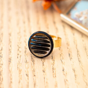 Petite bague Hélène dorée - Assuna Vintage Crafts - bague dorée style rétro, bague art déco, bague vintage doré pour femme, bijoux bagues rétro dorés faits main en pièce unique, bague au style rétro, bague vintage fait main, bague cadeau