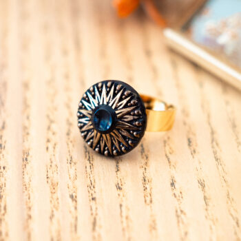 Petite bague Léontine - Assuna Vintage Crafts - bague dorée style rétro, bague art déco, bague vintage doré pour femme, bijoux bagues rétro dorés faits main en pièce unique, bague au style rétro, bague vintage fait main, bague cadeau