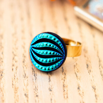 Petite bague Sibel - Assuna Vintage Crafts - bague dorée style rétro, bague art déco, bague vintage doré pour femme, bijoux bagues rétro dorés faits main en pièce unique, bague au style rétro, bague vintage fait main, bague cadeau